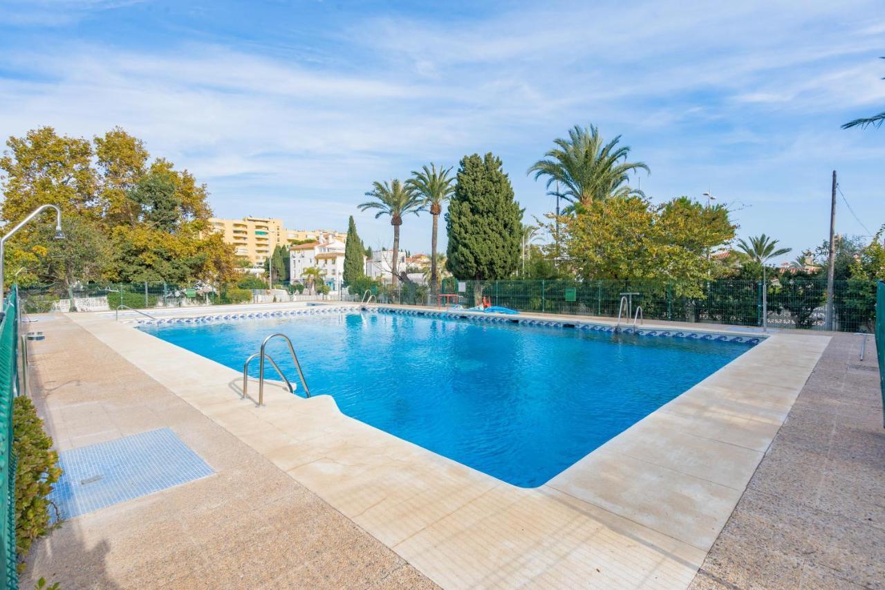 Holiday Rentals Piscina, Playa Parking A 5 Min Caminando Del Puerto De Беналмадена Екстериор снимка